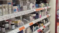 КЗП проверява съмнителни практики при продажба на хранителни добавки, билки и гъби