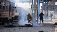В кадър: Русия удари влак на гара Днипро с реактивен дрон, има загинали 