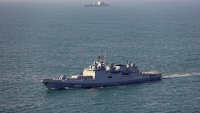 Руски военен кораб стреля по яхта под британски флаг в Ламанша