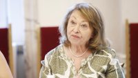 Христина Христова: Увеличението на заплатите над 5% ще се решава с преговори