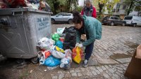 Доброволци почистиха столичния квартал "Лагера" СНИМКИ