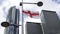 Великобритания започва депортиране на мигранти с полети до Франция