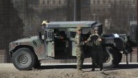Мъж откри огън срещу граничен патрул в Тексас, убиха го