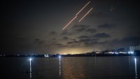  Експлозии в Тел Авив и в Йерусалим, Иран изстреля стотици балистични ракети 
