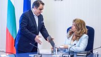 Президентът обявява ще наложи ли вето на бюджета