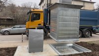 Монтират първите 40 подземни контейнера за боклук във Варна
