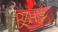 Хората в Безмер са обезпокоени от иранската заплаха, но не готвят протести 