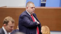Пеевски: Подкрепяме постигнатото замразяване на договора с "Боташ" 
