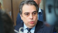 Асен Василев предвижда: Очакват ни завишени сметки за ток, за парно...