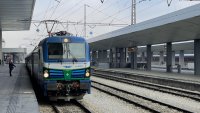 Психично болен наби на служителка на БДЖ