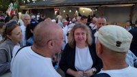 Киселова: Дискусии в социалните мрежи и във Фейсбук не са решение