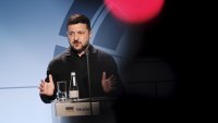 Зеленски подписа закон, отнемащ защитения статут на руския език в Украйна