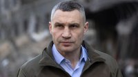 Американец е открит мъртъв при бомбардировки над Киев