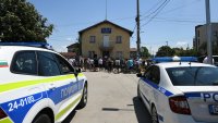 Обвиниха 17-годишния, нападнал шофьор на автобус в кв. 