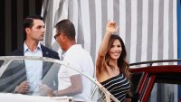 Елтън Джон и Лейди Гага ще намажат от милионите на Безос, ще му попеят