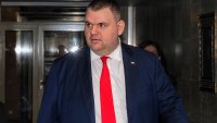 ДПС-НН разрешава на Радев да не използва НСО със законопроект