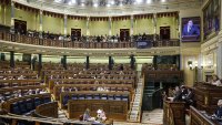 Скандал и лютив спрей в парламента на Испания, 12 пострадали