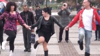 Ние, православно - патриотичните хора сме срещу вас, мръсни интелектуалци