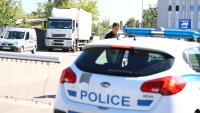 Аресуваха трима дилъри във Враца
