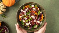 Най-вкусните есенни салати със сезонни продукти