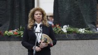 Йотова още мисли дали да се кандидатира за президент 
