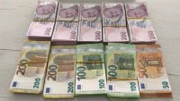 Задържаха 40 000 евро и 100 000 турски лири на "Капитан Андреево"