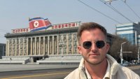 Как един ютубър се направи на маратонец и успя да заснеме живота в Северна Корея? ВИДЕО