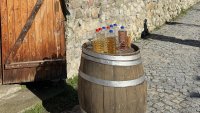 След ракията удрят и домашното вино, слагат такса при продажба му