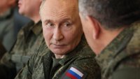 Вътре в пропагандната площадка на Путин - пари, кликвания и духовенство