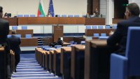 Кворум има, работата на Народното събрание потръгна