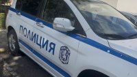Екшън в Бургас: Патрулка се заби във витрина на оптика при преследване на крадец