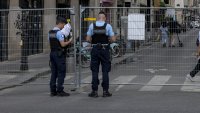 Мъж нападна с нож жени в Париж, две от тях са тежко ранени