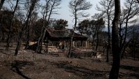Температури от 40 градуса и нови пожари в Гърция