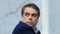 Асен Василев след дебата: В неделя ще избираме между лъжата и истината