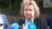 Киселова: КС със своя акт ще сложи край на спора за референдума