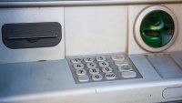 Ще можем безплатно да теглим пари от банкомат до 10 пъти на месец