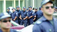 Привилегиите в МВР - намаление на дограма, гуми, очила, дори ядки