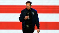 Мъск яростно опроверга, че му търсят заместник в Tesla: Грубо нарушение на етиката! 