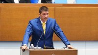 "Величие": Не Пеевски, а Борисов е човекът, който управлява в сянка