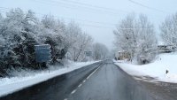 АПИ: На места дъждът ще преминава в сняг, тръгвайте на път със зимни гуми