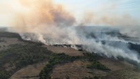 Пожар край Боаза обхвана около 15 декара сухи треви и храсти