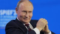 Под половината българи подкрепят санкции срещу Русия, Украйна в ЕС и въоръжаването на Киев