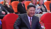 Ким Чен-ун отдава почит на загинали севернокорейски войници във войната между Русия и Украйна