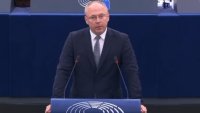 Стоянов към Фон дер Лайен: Водите Европа по пътя на войната