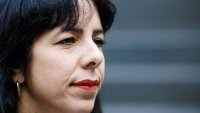 Новият кмет на Берлин завърши победната си реч на турски, потанцува на Таркан ВИДЕО