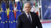 Радев за руските санкции: В тях влиза и "Лукойл", няма да се простреляме в крака