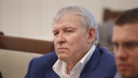 България не прави мащабни ремонти на пътя, а кърпи дупки
