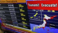 След силния трус: Цунами, щети, ранени, Япония и Хавай наредиха евакуация