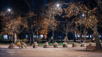 Ново осветление в столичния парк 