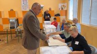 Борисов все пак гласува: Хората не виждат обединител на нацията (СНИМКИ/ВИДЕО)